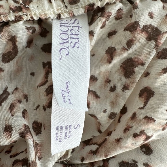 Animal print 2 piece Pajamas  top is XS, bottom is S pockets soft lounge … - Picture 7 of 7